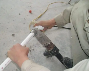 月湖漏水维修电话